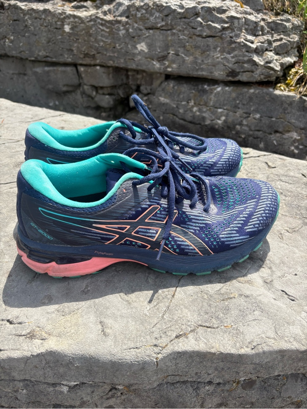 ASICS Women's GT-2000 8 Trail running shoe Size 8 Peacoat/Sea Glass